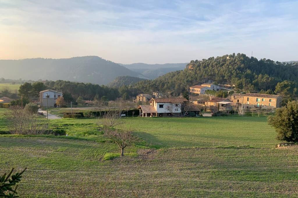 Masia Can Castanyola Marganell エクステリア 写真