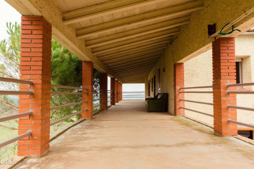 Masia Can Castanyola Marganell エクステリア 写真