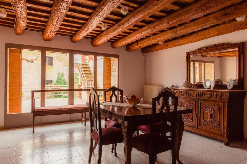 Masia Can Castanyola Marganell エクステリア 写真