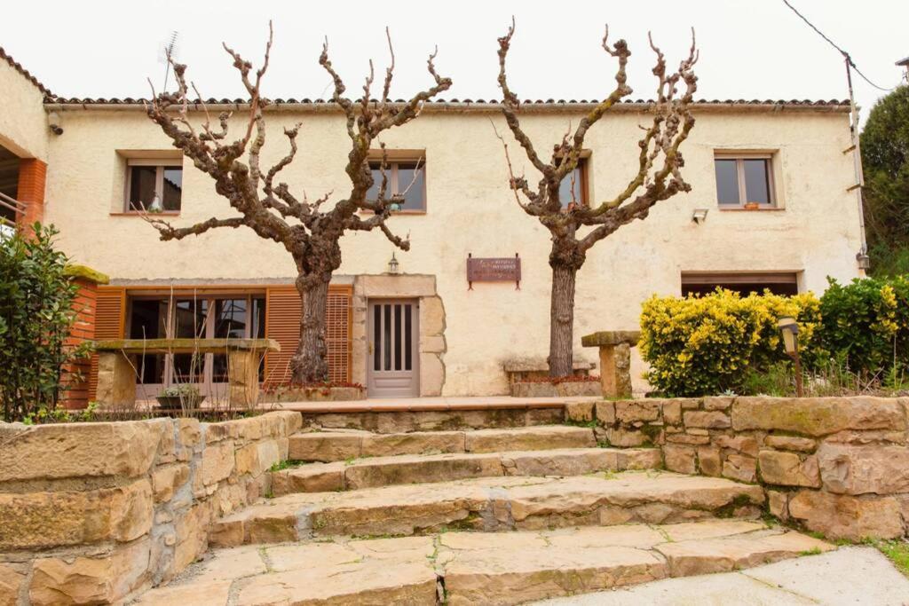Masia Can Castanyola Marganell エクステリア 写真